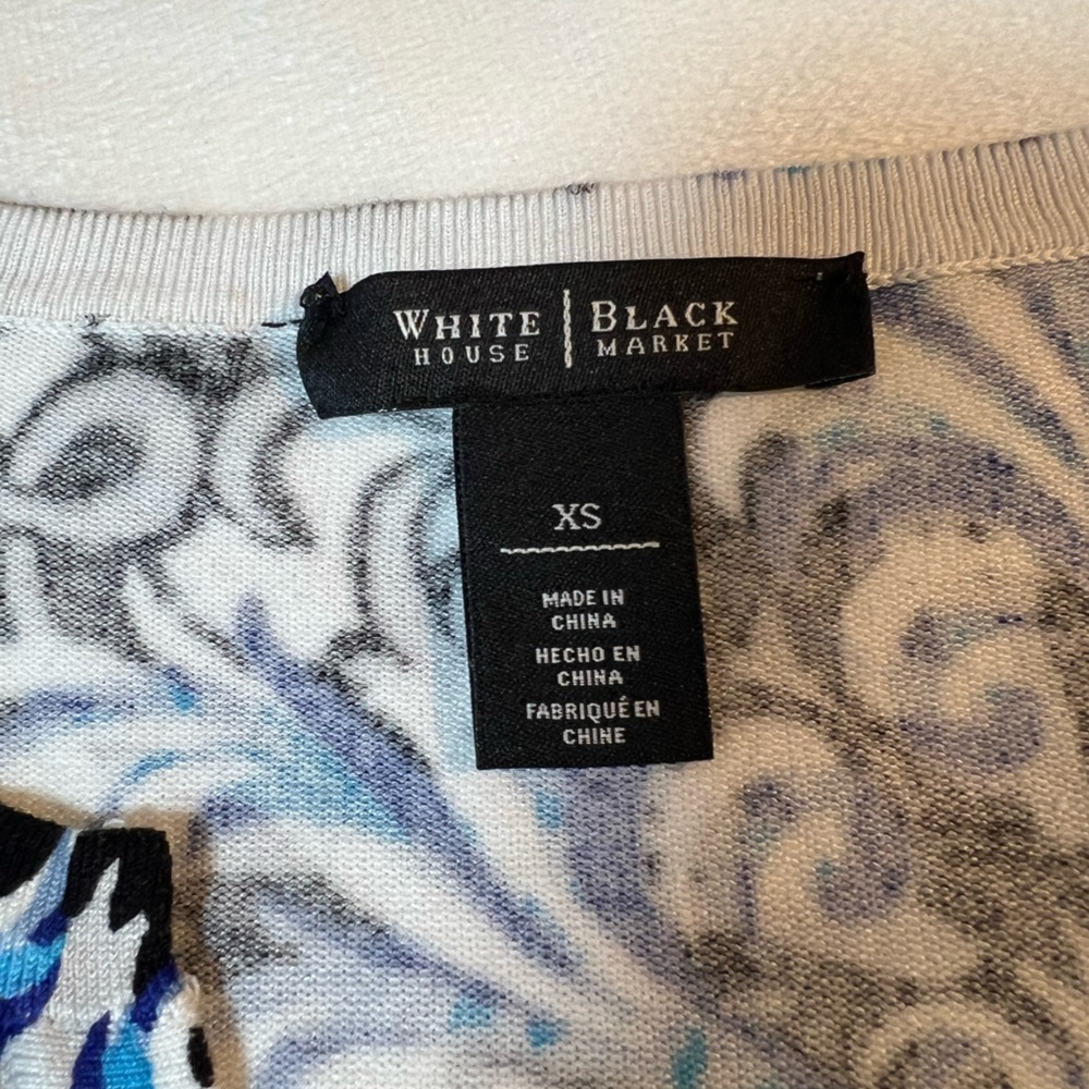 WHITE HOUSE BLACK MARKET blue print Cardigan Sweater 3/4 sleeve v-neck Womens XS - Picture 2 of 7